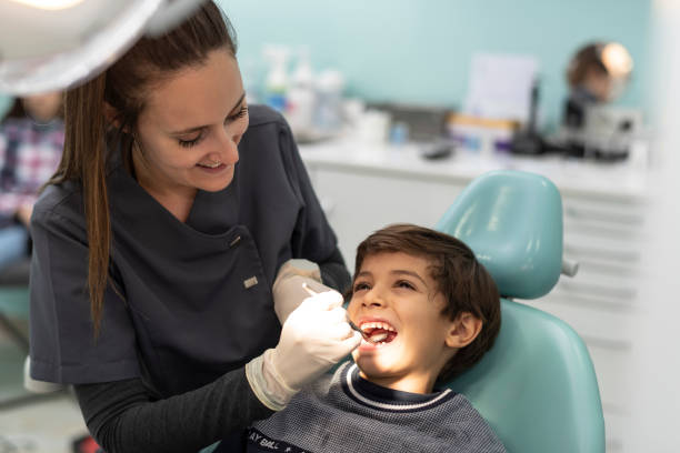Best Emergency Tooth Extraction in Mustang Ridge, TX